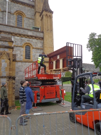 Lifting organ windchests up to the Triforium